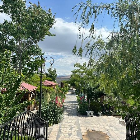 Ralina Restaurant And Hotel Село Арарат Экстерьер фото
